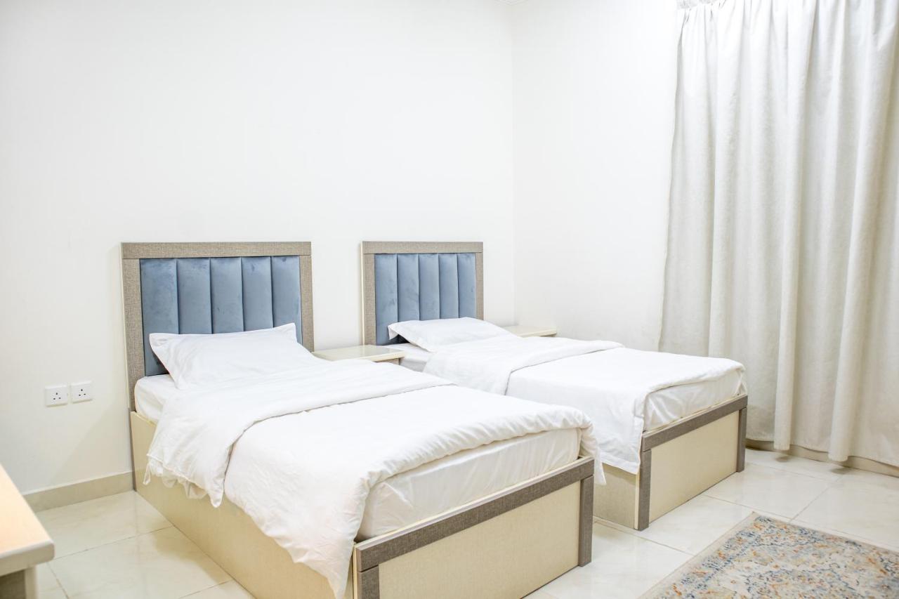 Luxurious Family 3 Bedroom Apartments 10 Mins Drive To Al-Masjid Nabawi - Nozol Noor 1 Médine Extérieur photo
