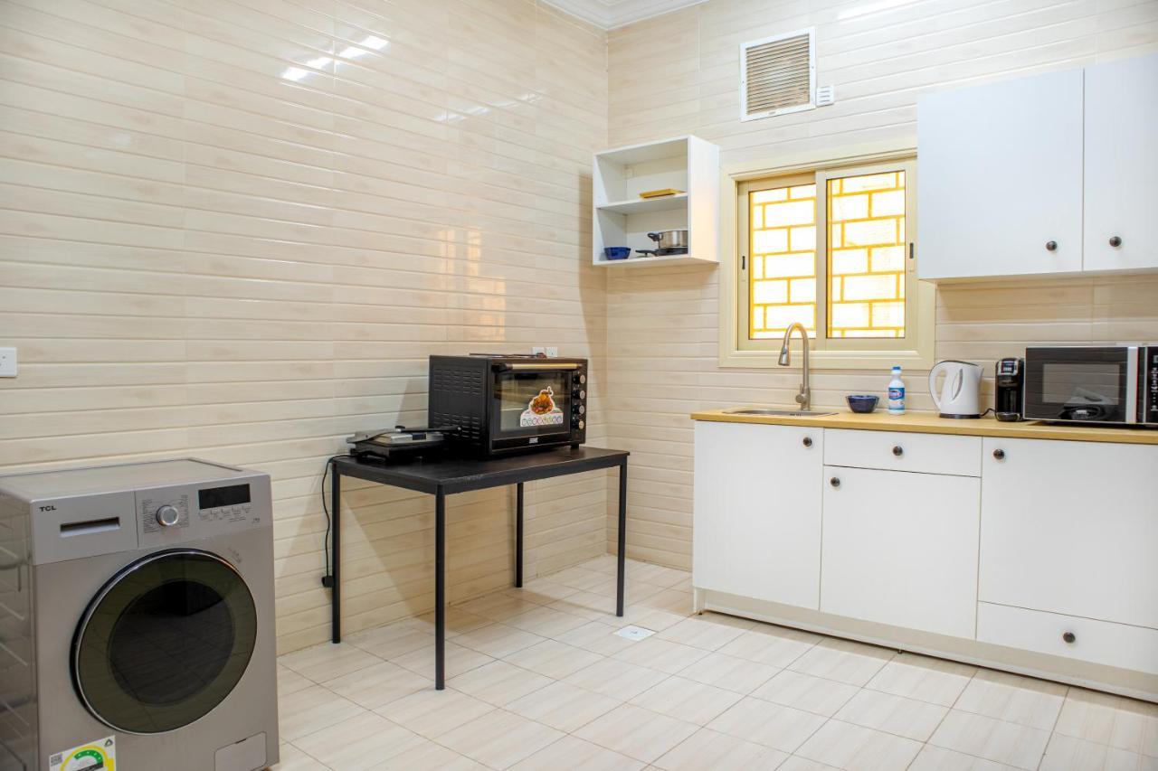 Luxurious Family 3 Bedroom Apartments 10 Mins Drive To Al-Masjid Nabawi - Nozol Noor 1 Médine Extérieur photo
