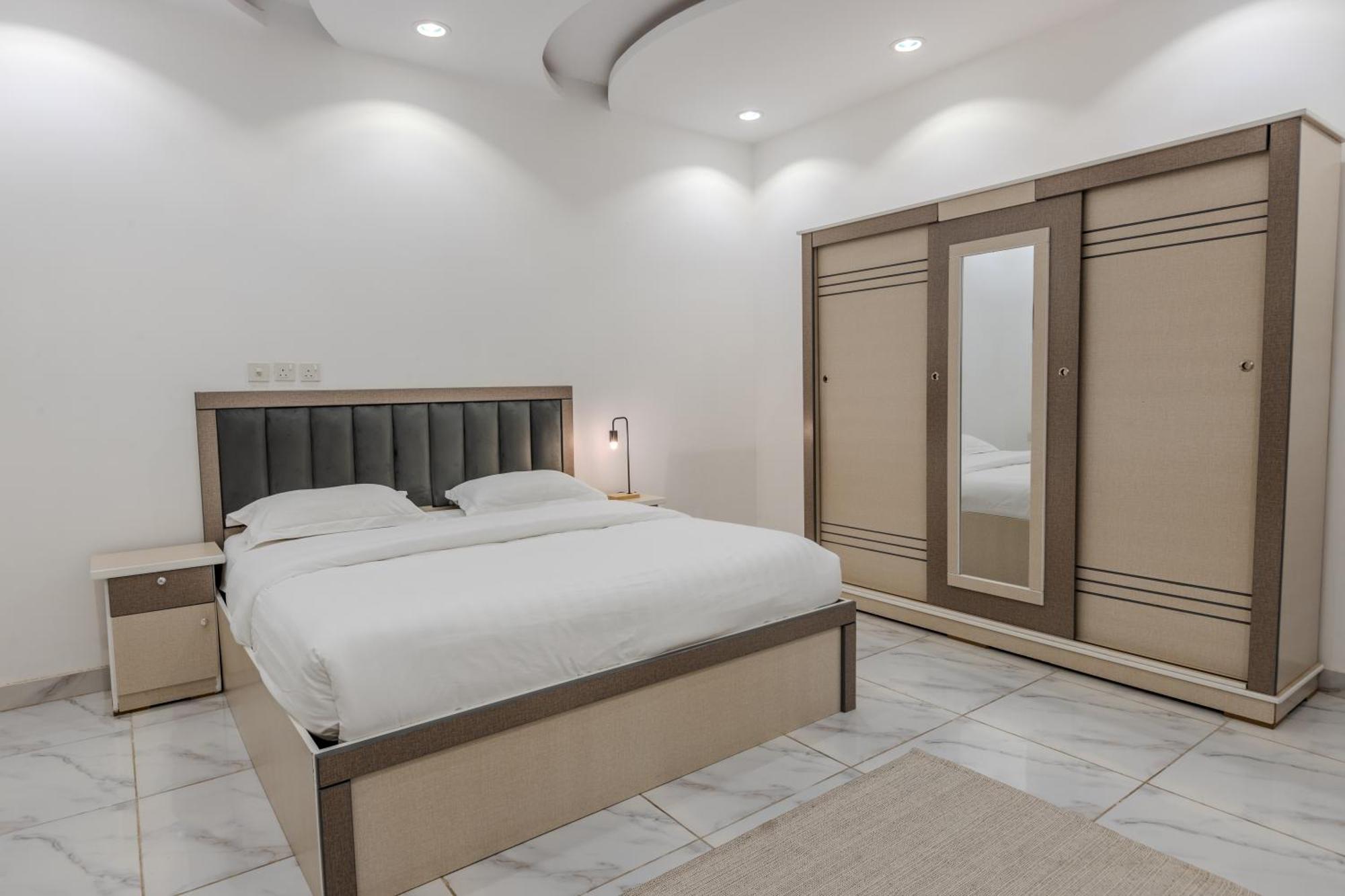 Luxurious Family 3 Bedroom Apartments 10 Mins Drive To Al-Masjid Nabawi - Nozol Noor 1 Médine Extérieur photo