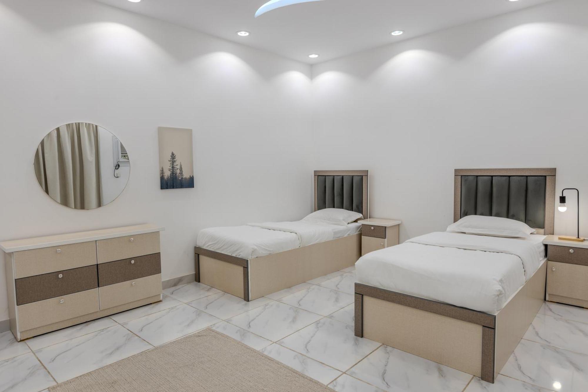 Luxurious Family 3 Bedroom Apartments 10 Mins Drive To Al-Masjid Nabawi - Nozol Noor 1 Médine Extérieur photo
